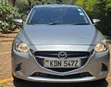 Mazda Demio 2016 Nyeupe - 1