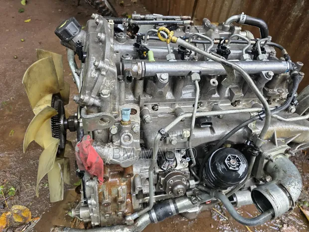 Injini Kamili ya Mitsubishi 4P10 - 1