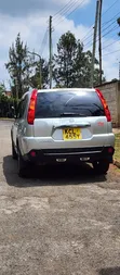 Nissan X-Trail 2010 Silver - 4