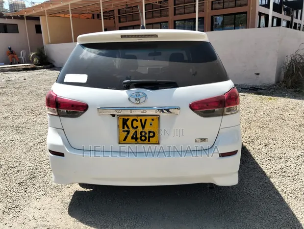 Toyota Axio 2012 White - 1