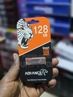 128GB High-Performance Metal Flash Drive - Silver