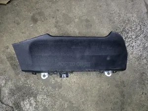 Airbag ya goti ya Toyota Hilux Revo / Fortuner