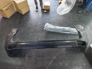 Bampa ya Nyuma ya Toyota Land Cruiser Prado FJ150