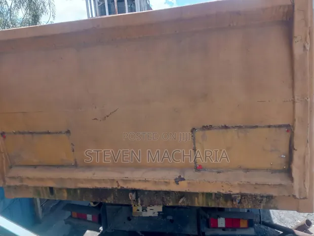 Tata Tipper 2516 - 1
