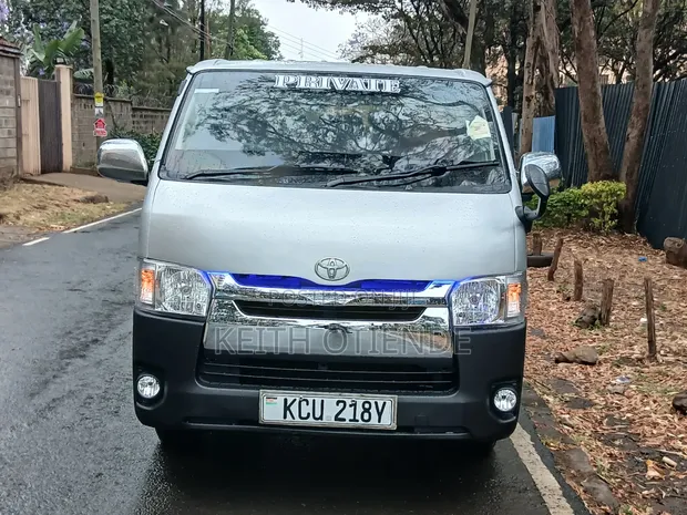 Toyota HiAce Super GL 2012 Silver - 1