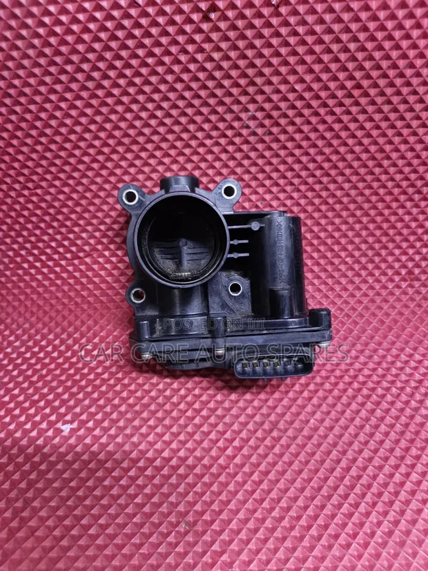 Throttle Body for Daihatsu Mira (Used) - 1