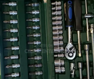 46-Piece Socket Set na Ratchet