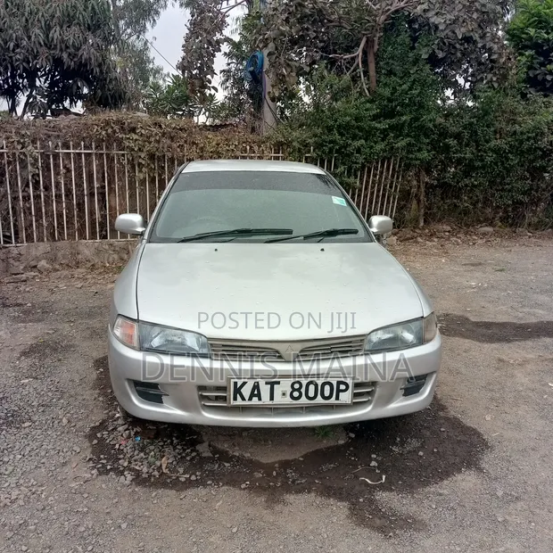 Mitsubishi Lancer 2000 Silver - 1