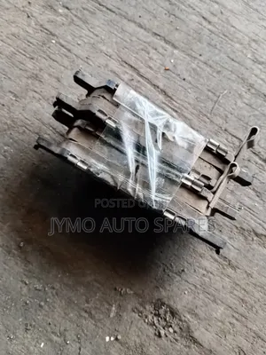 Nissan Note E12 Brake Pads (Used)