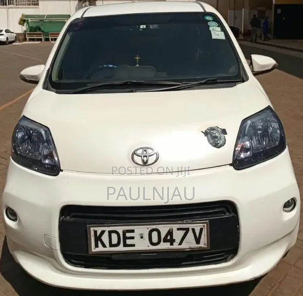 Toyota Porte 2014 - 1