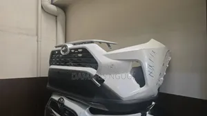 Toyota RAV4 Front Bumper (2017-2019) - Ex Japan