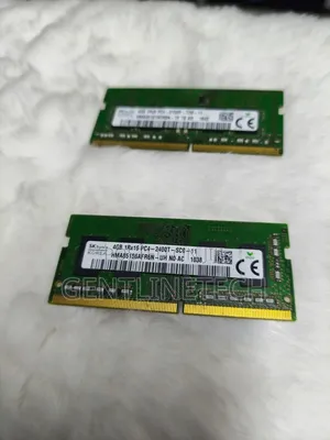SK Hynix 4GB PC4 RAM