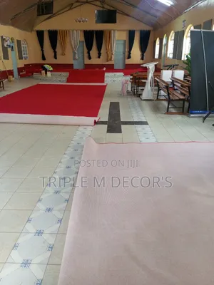Carpet ya Sakafu ya Delta Nyekundu 4mm kwa Kanisa