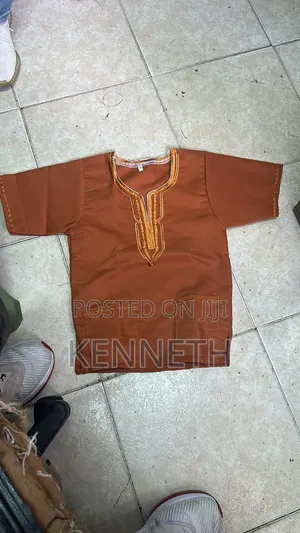 Kikuyu T-Shirt ya Kimila