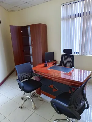 Ofisi ya Mtendaji ya Kila Kitu + Kiti cha Ofisi cha Mesh chenye Kichwa