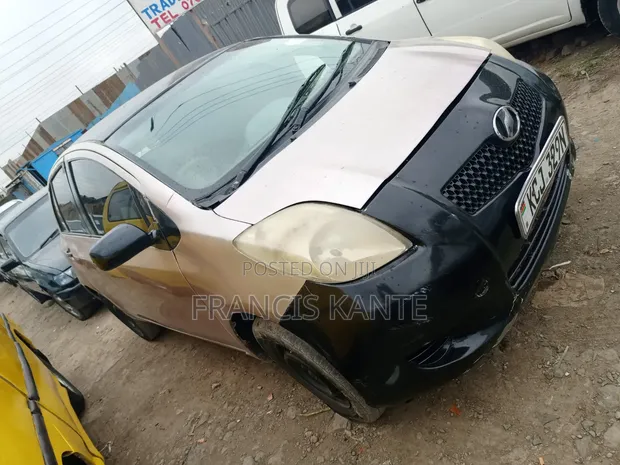 Toyota Vitz 2007 - 1