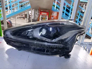 Toyota Sienta 2016-2018 Xenon Headlight (Part No 52-289)