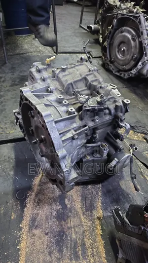 Gearbox ya Toyota Premio - 2ZR