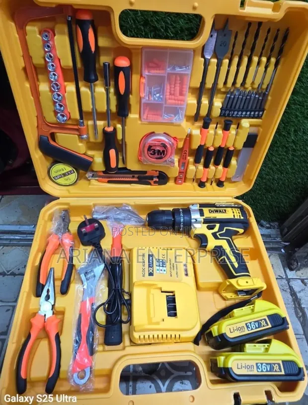 DeWalt Cordless Drill Full Tool Set - 1