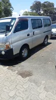 Nissan Caravan (Urvan) 2006 - Nyeupe - 2