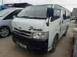 Toyota HiAce 2012 Nyeupe - 2