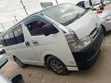 Toyota HiAce 2012 Nyeupe - 3