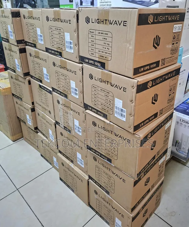 Lightwave 1000VA 3-Pin UPS - 1