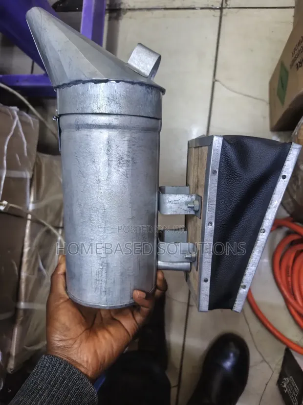 Jua Kali Aluminum Bee Smoker - 1
