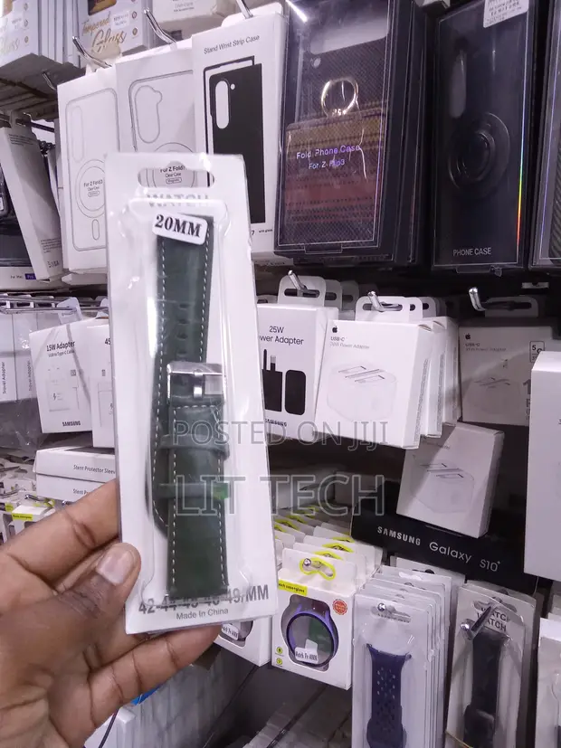 20mm Classic Leather Watch Strap - Army Green - 1