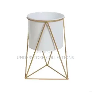 Nordic Geometric Metal Plant Display Holder - White