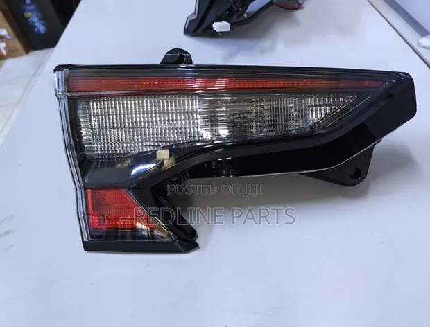 Subaru Outback BT Inner Taillight (2020-2025) - 1