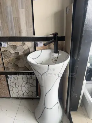 Basin ya Kunawia Mikono ya Kusimama Bure