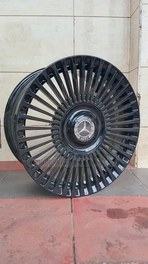 Mercedes-Benz Rim ya Forged 18" Multi-Spoke
