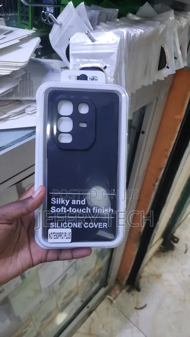Kava ya Silicone Nyeusi kwa Infinix Note 50 Pro Plus - 1