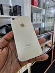 Apple iPhone 7 32GB Dhahabu - 2