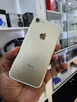 Apple iPhone 7 32GB Dhahabu - 4