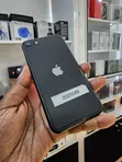 Apple iPhone SE 64GB - 1