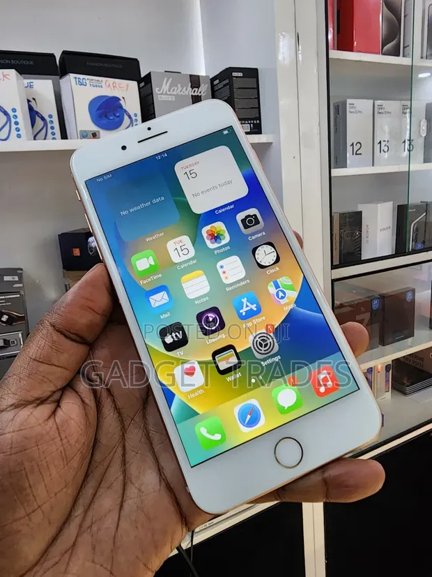 Apple iPhone 8 Plus 256GB Gold - 1
