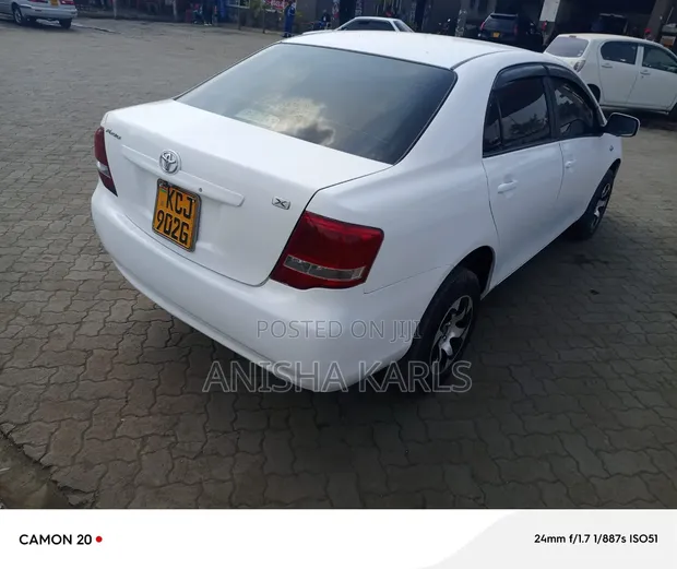 Toyota Axio 2009 White - 1