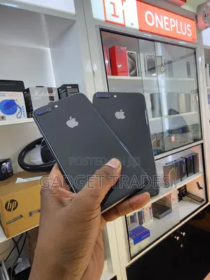 Apple iPhone 8 Plus 64GB - Ex-USA