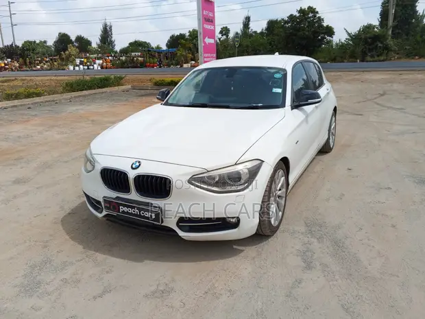 BMW 1 Series 2012 Nyeupe - 1