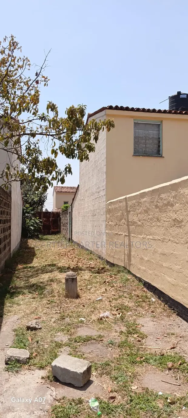 3 Bedroom Bungalow in Buruburu for Sale - 1