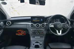 Mercedes-Benz C200 2019 Blue