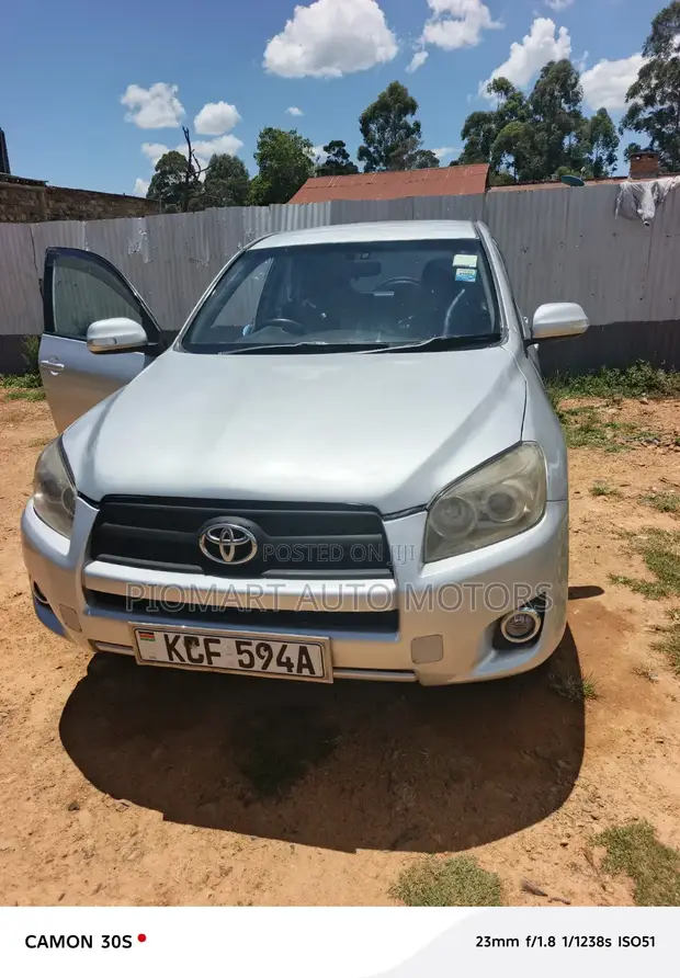 Toyota RAV4 2008 Nyeusi - 1