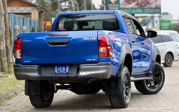 Toyota Hilux 2019 Blue - 1