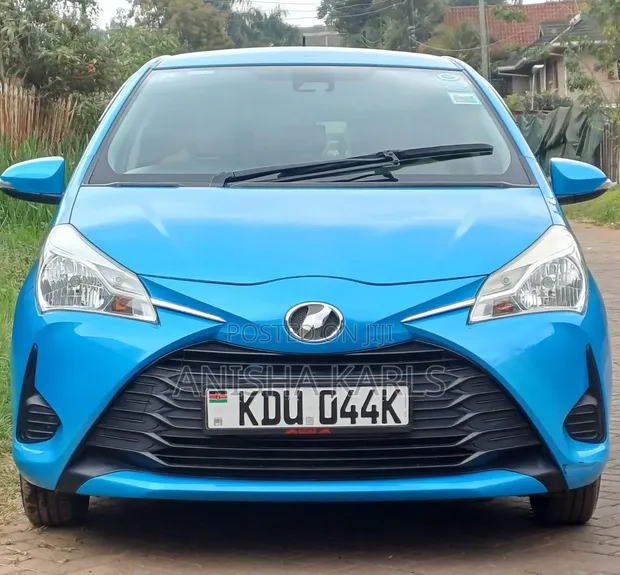 Toyota Vitz 2018 Bluu - 1