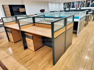 Kifaa cha Ofisi cha Seaters 4 - Cubicle