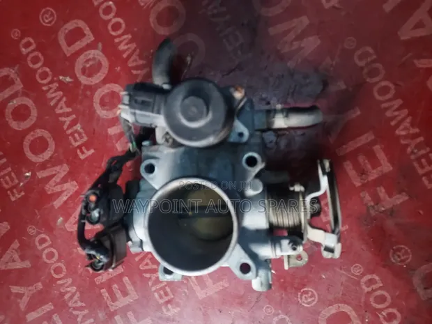 Throttle Body Nissan Sunny B15 - 1