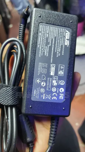 ASUS Adapter 19V 2.1A Small Pin