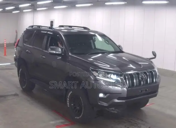Toyota Land Cruiser Prado 2021 Gray - 1